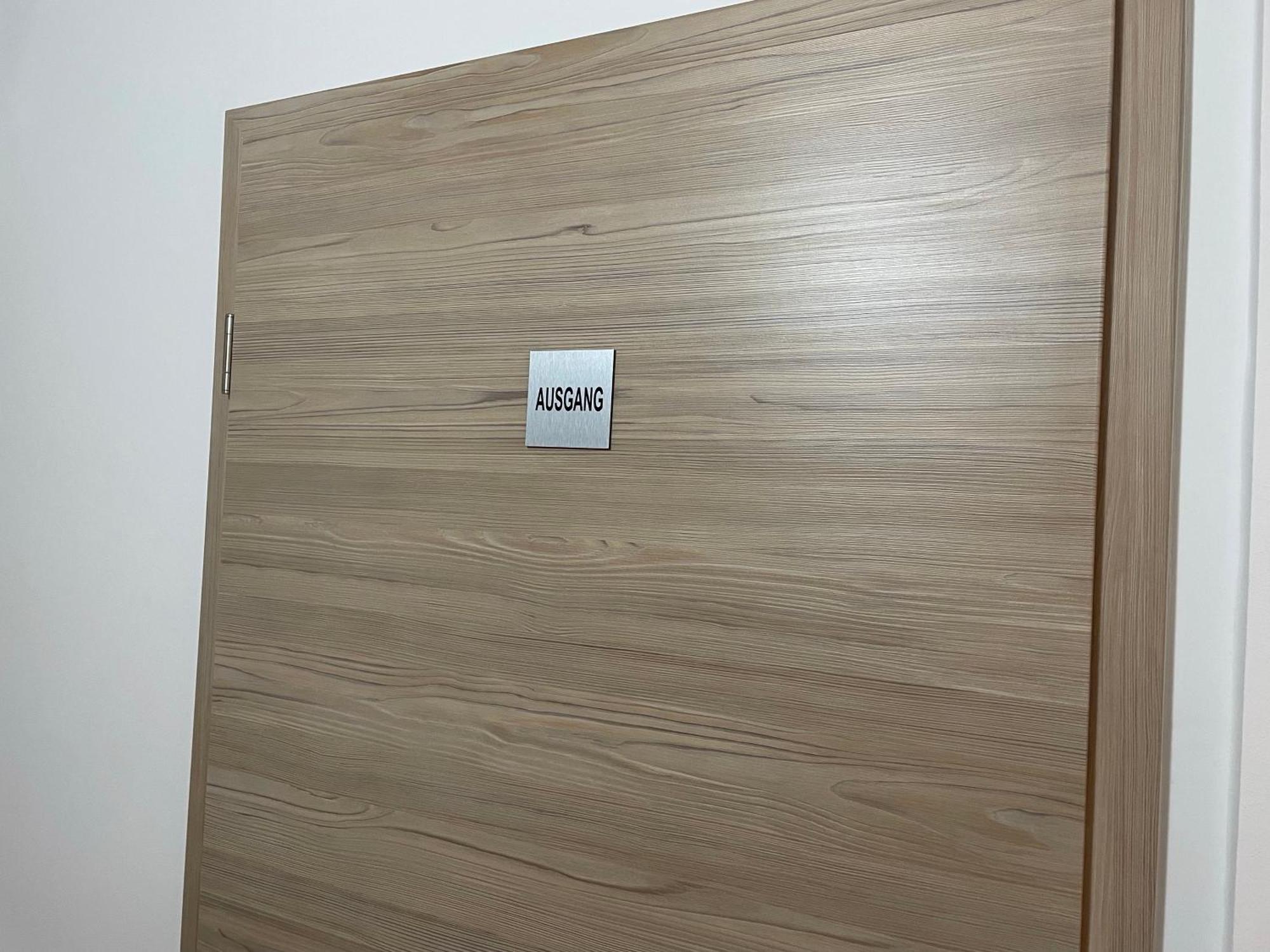 Casa Giulia 2 Zimmer Nahe Giessen, Kueche, Bad, Wlan, Parkplatz Krofdorf-Gleiberg Dış mekan fotoğraf