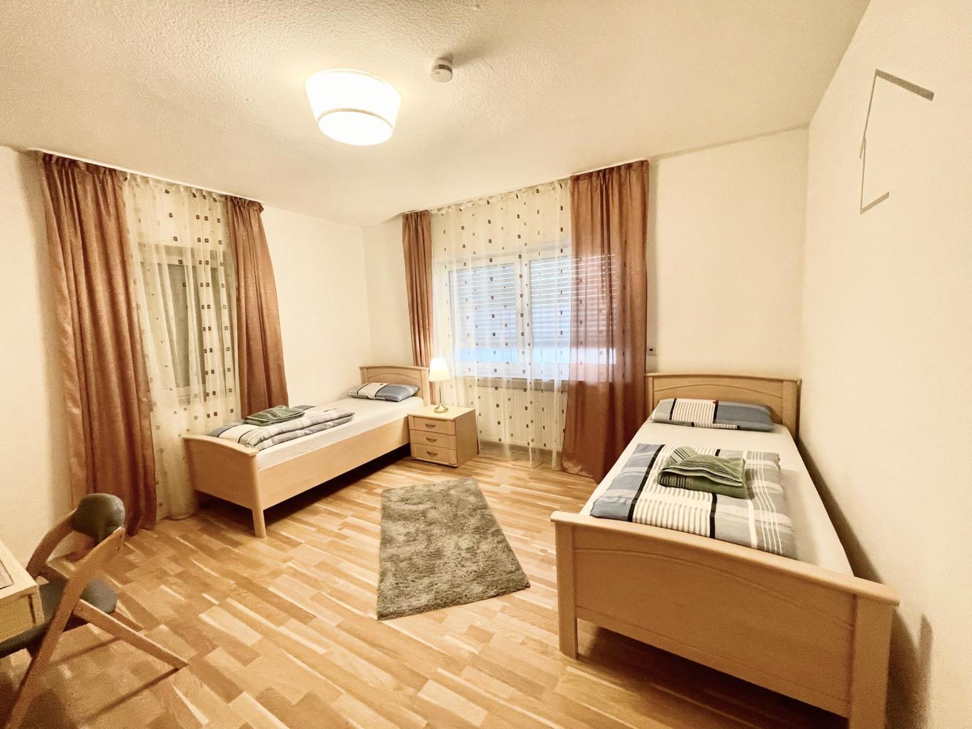 Casa Giulia 2 Zimmer Nahe Giessen, Kueche, Bad, Wlan, Parkplatz Krofdorf-Gleiberg Dış mekan fotoğraf